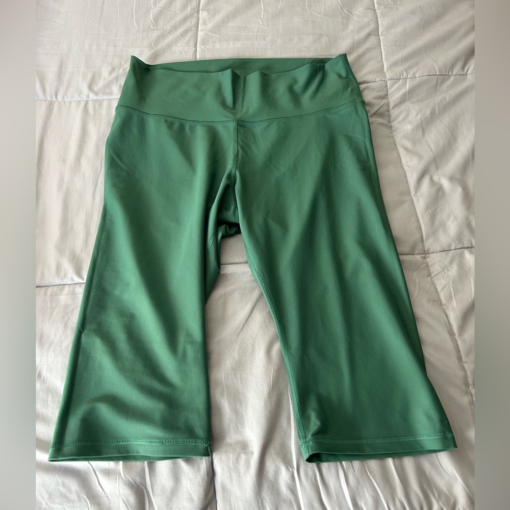 Old Navy Active Green High-Rise Capri Leggings